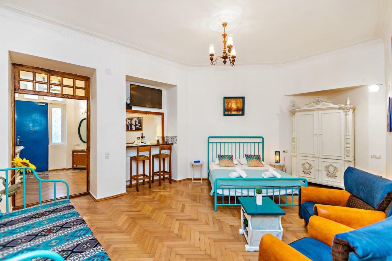 ★ Blue Door Rhapsody ★ - Special Stay In Old Town! Tbiliszi Kültér fotó